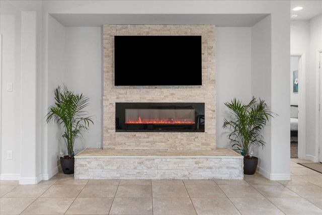 1080 Mooring Drive, Azle, TX 76020