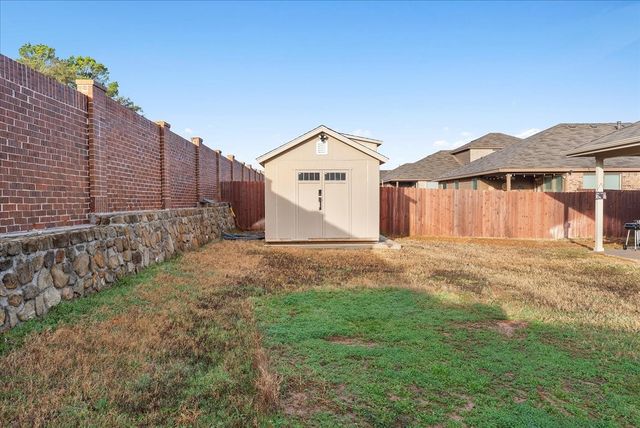 1080 Mooring Drive, Azle, TX 76020