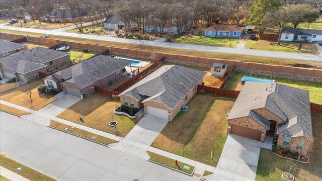 1080 Mooring Drive, Azle, TX 76020
