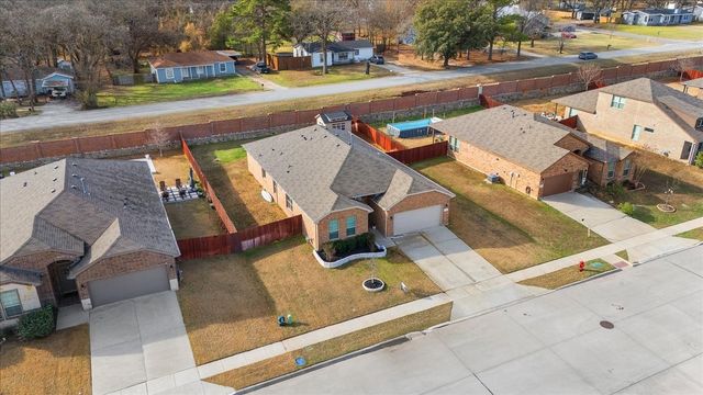 1080 Mooring Drive, Azle, TX 76020