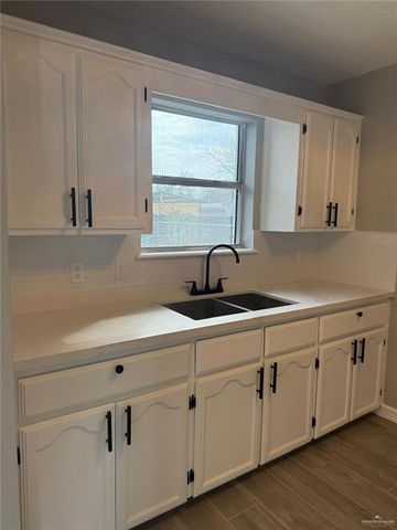 803 W Dove Avenue, Pharr, TX 78577