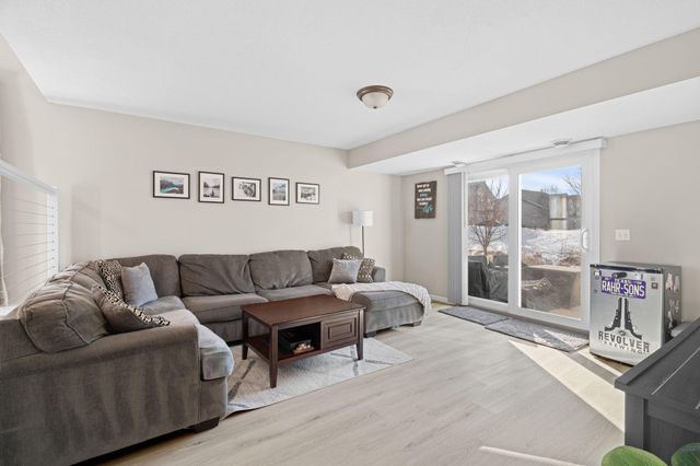 2350 Downing Avenue, Shakopee, MN 55379