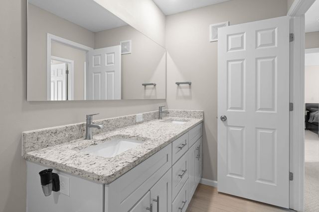 2350 Downing Avenue, Shakopee, MN 55379