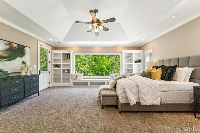 22 Countryside Lane, Frontenac, MO 63131