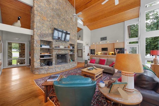 160 ROBERTS BEAR CREEK RD, Cherokee, AL 35616