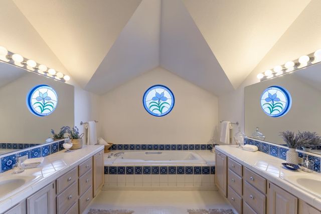 111 12th Street, Pacific Grove, CA 93950