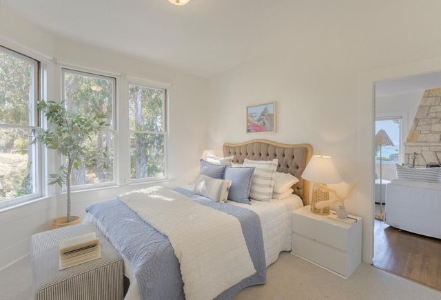 111 12th Street, Pacific Grove, CA 93950