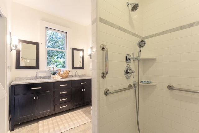 111 12th Street, Pacific Grove, CA 93950