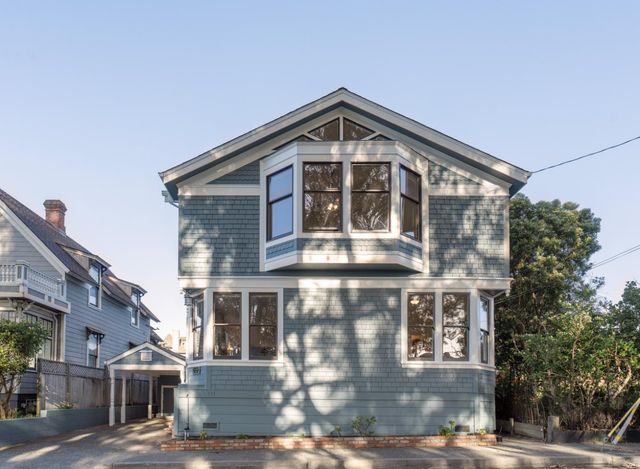 111 12th Street, Pacific Grove, CA 93950