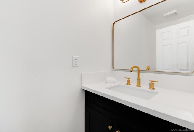 2904 Levante St, Carlsbad, CA 92009