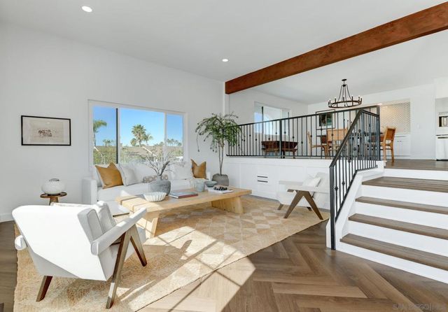 2904 Levante St, Carlsbad, CA 92009