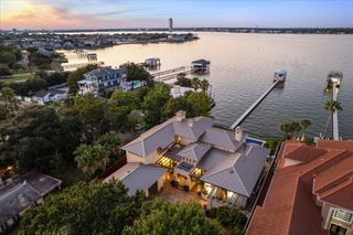 1 Waterford Oaks Lane, Kemah, TX 77565