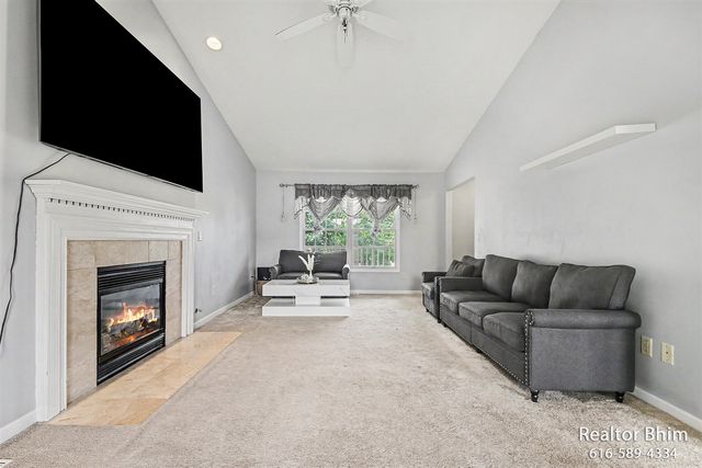 6712 Hartman Drive, Caledonia, MI 49316