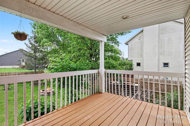 6712 Hartman Drive, Caledonia, MI 49316