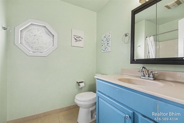 6712 Hartman Drive, Caledonia, MI 49316