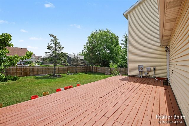 6712 Hartman Drive, Caledonia, MI 49316