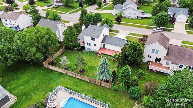 6712 Hartman Drive, Caledonia, MI 49316