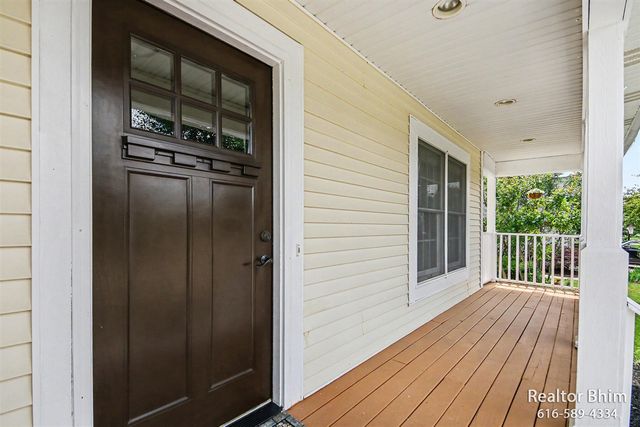 6712 Hartman Drive, Caledonia, MI 49316