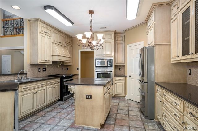 1540 Morgan, Tuscaloosa, AL 35405