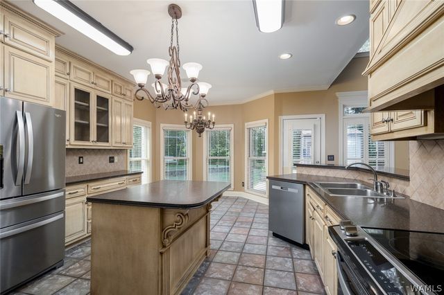 1540 Morgan, Tuscaloosa, AL 35405