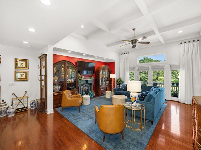 1624 Bull Valley Drive, Woodstock, IL 60098