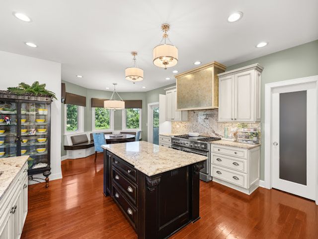 1624 Bull Valley Drive, Woodstock, IL 60098