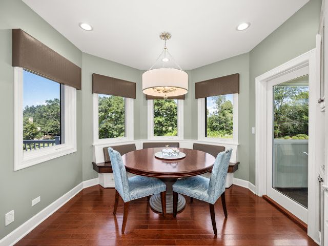 1624 Bull Valley Drive, Woodstock, IL 60098