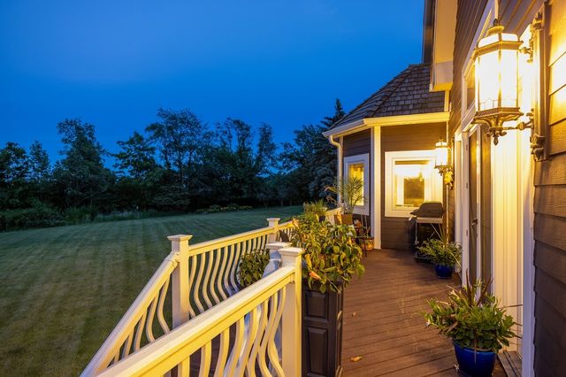 1624 Bull Valley Drive, Woodstock, IL 60098