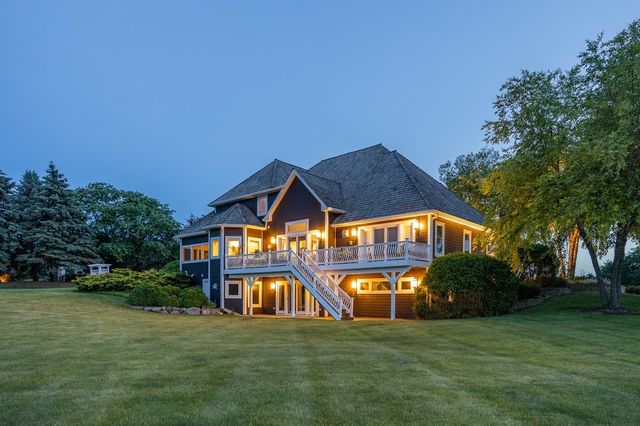 1624 Bull Valley Drive, Woodstock, IL 60098