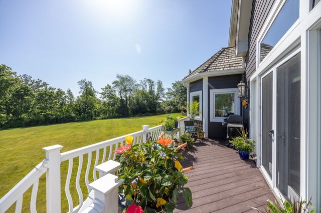 1624 Bull Valley Drive, Woodstock, IL 60098