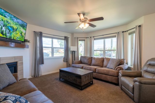 635 W FOURTH AVENUE, North Pole, AK 99705