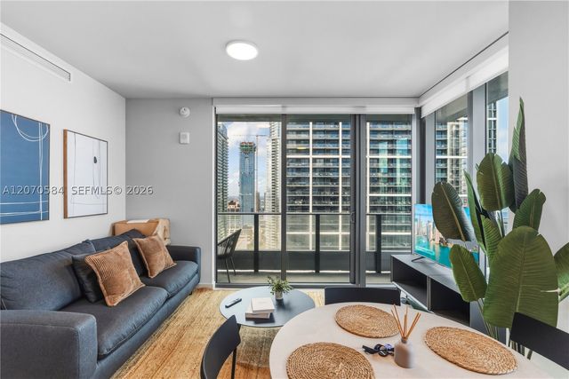 121 NE 5th St 3312, Miami, FL 33132