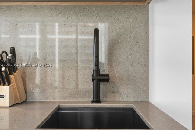 121 NE 5th St 3312, Miami, FL 33132