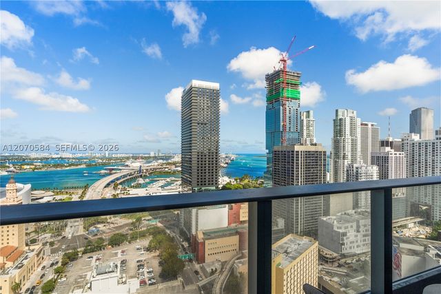 121 NE 5th St 3312, Miami, FL 33132