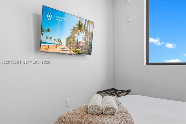 121 NE 5th St 3312, Miami, FL 33132