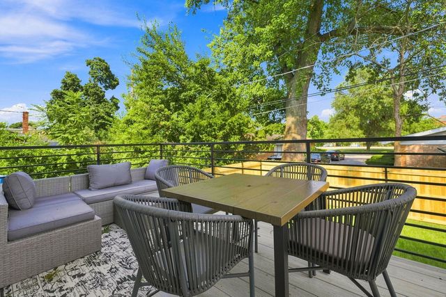11173 S Longwood Drive, Chicago, IL 60643