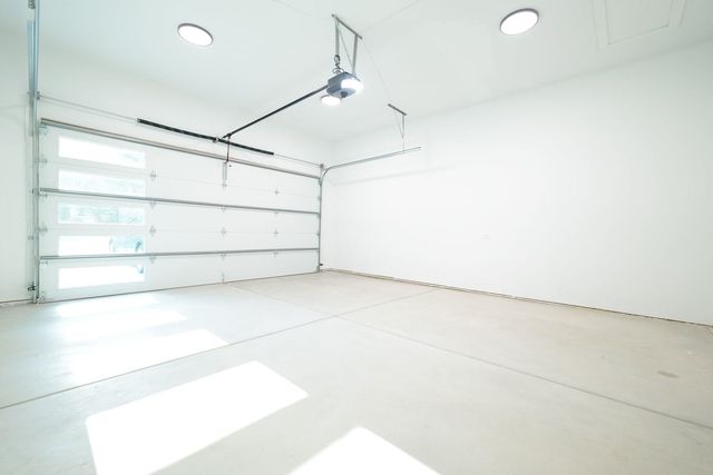 11173 S Longwood Drive, Chicago, IL 60643