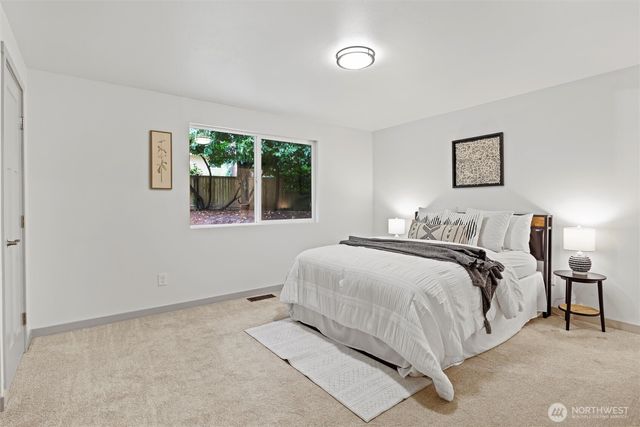 3022 254th Avenue SE, Sammamish, WA 98075