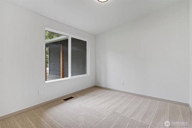 3022 254th Avenue SE, Sammamish, WA 98075