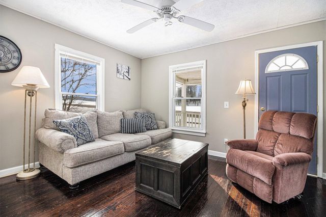 4381 100th Street Sw, Byron Twp, MI 49315