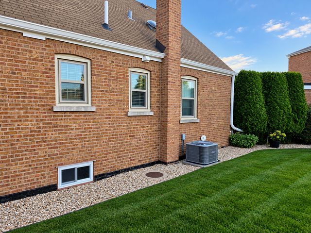 5659 N Olcott Avenue, Chicago, IL 60631