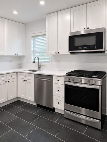 5659 N Olcott Avenue, Chicago, IL 60631