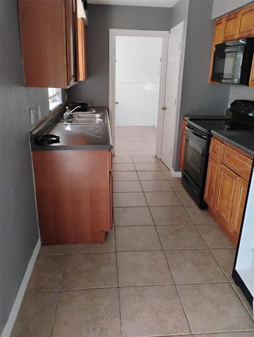 801 ORANGE GROVE DRIVE, Altamonte Springs, FL 32701