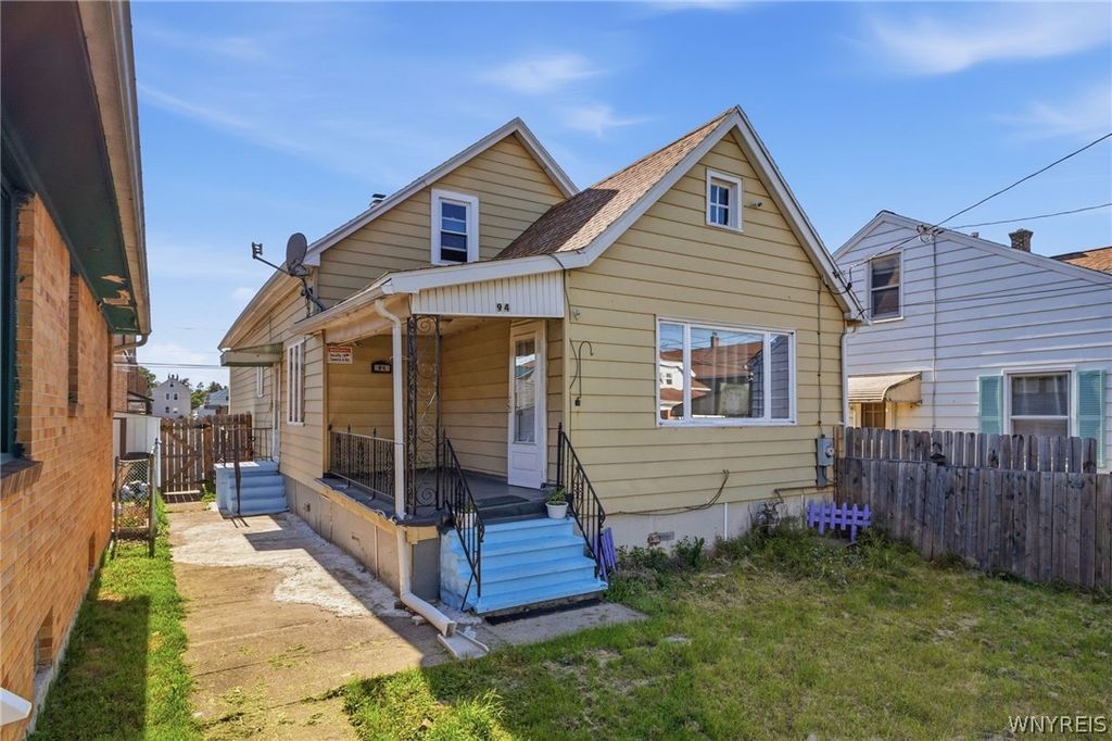 94 Woodell Avenue, Cheektowaga, NY 14211