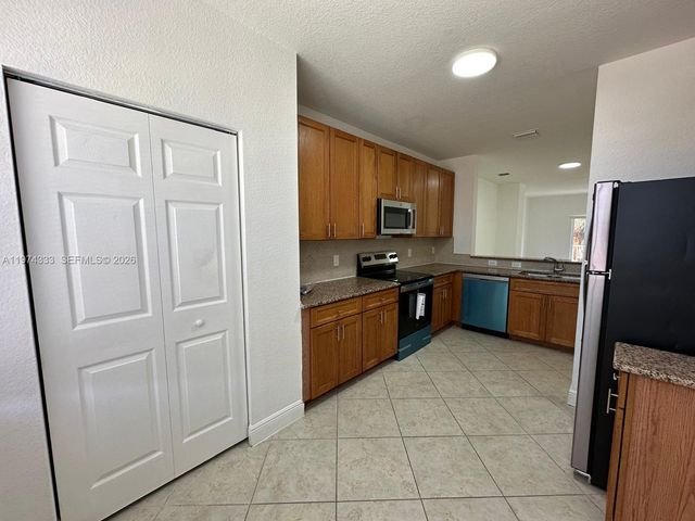 1972 NE 5th St 7972, Boynton Beach, FL 33435