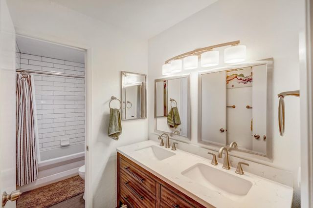 19223 Creekside Lane, Salinas, CA 93908