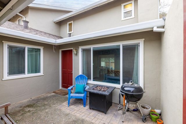 19223 Creekside Lane, Salinas, CA 93908