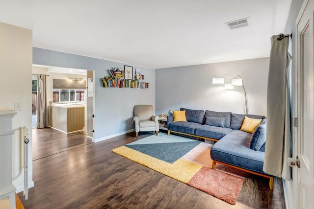 19223 Creekside Lane, Salinas, CA 93908