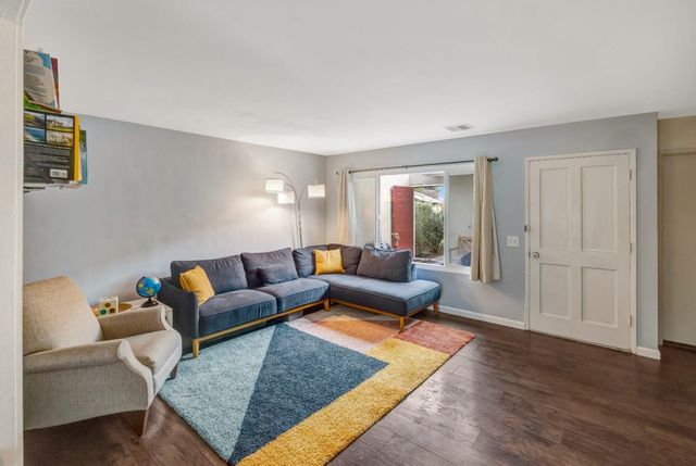 19223 Creekside Lane, Salinas, CA 93908