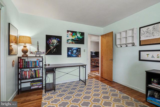 2731 SHERWOOD LN, Lancaster, PA 17603